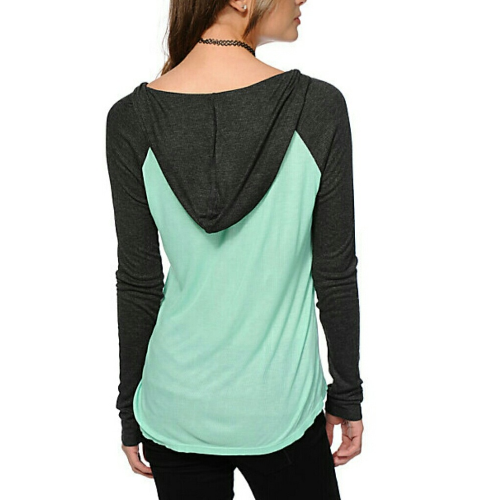 Zine Anderson Mint & Charcoal Hooded Henley Shirt - Picture 3 of 8